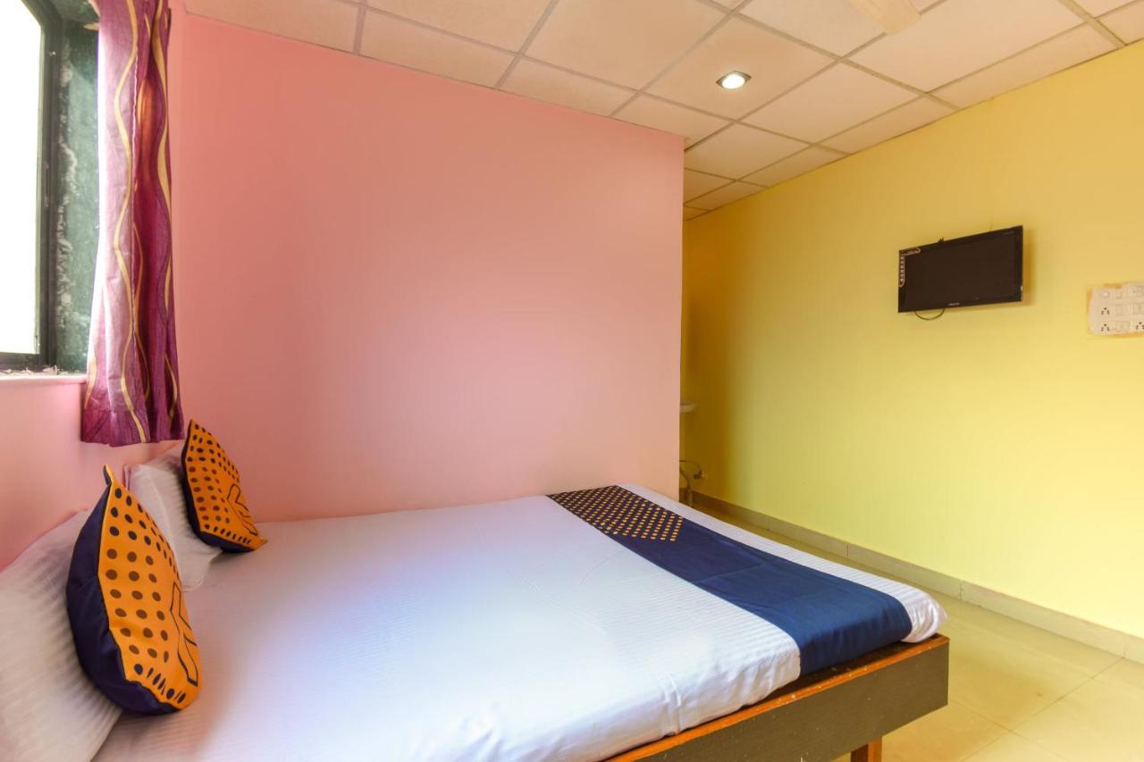 Khamshet Spot On 65135 Hotel Suvarna Samrat Lodge المظهر الخارجي الصورة