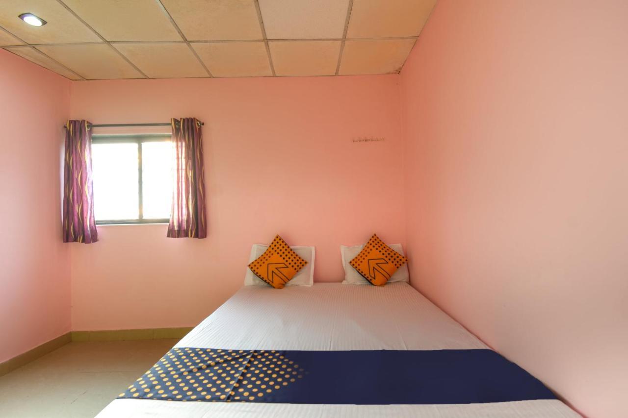 Khamshet Spot On 65135 Hotel Suvarna Samrat Lodge المظهر الخارجي الصورة